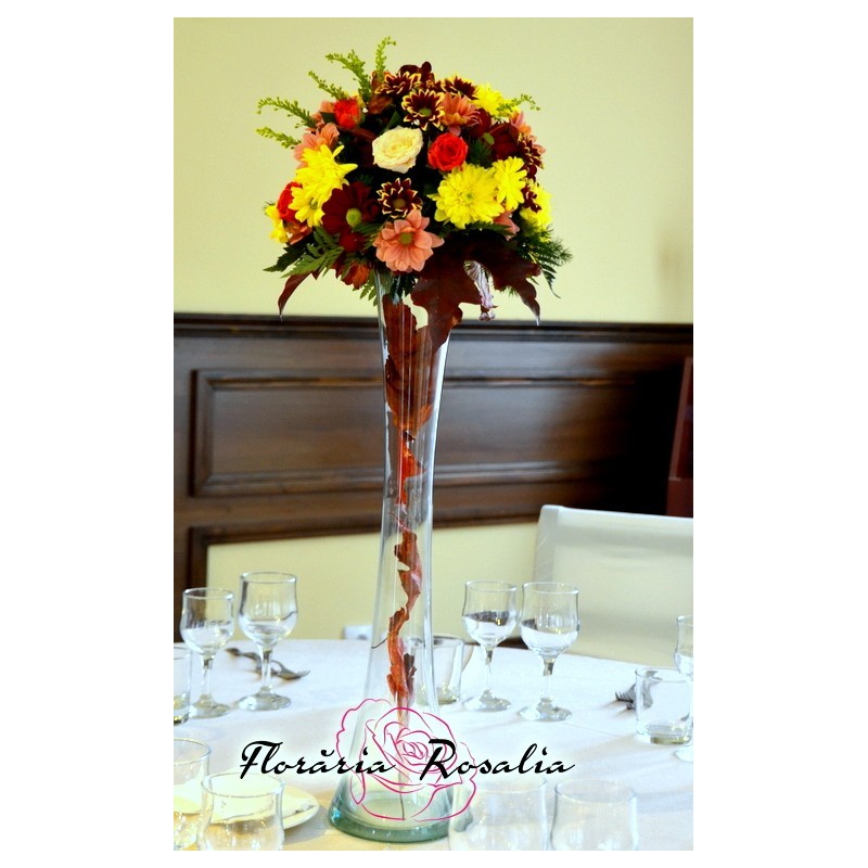 Aranjament de toamna cu crizanteme si miniroze