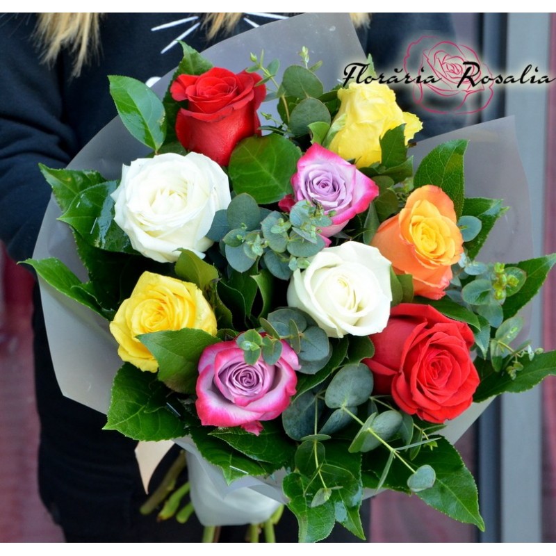 Buchet 9 trandafiri multicolori