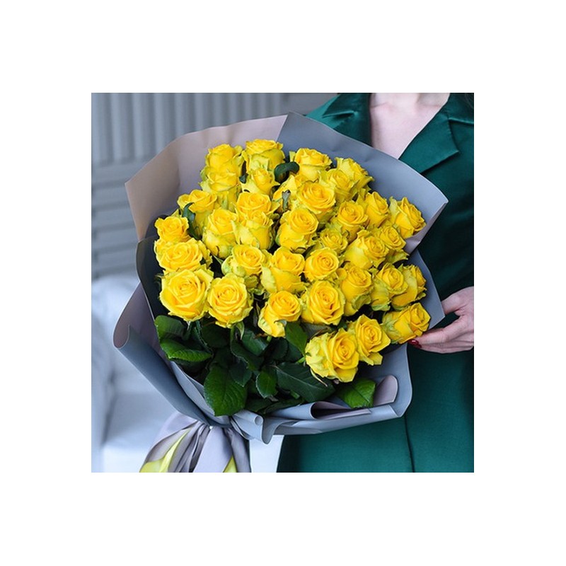 Buchet 33 trandafiri galbeni