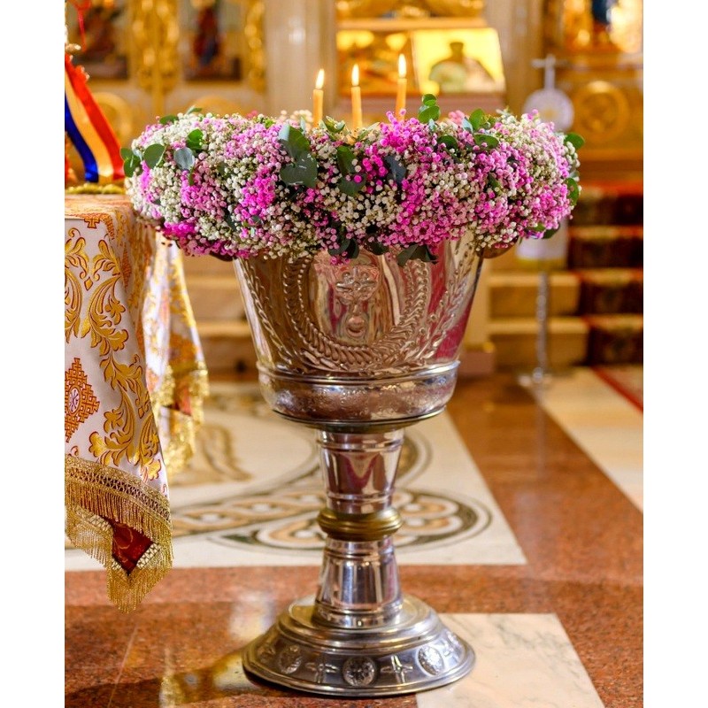 Cristelnita cu gypsophila roz