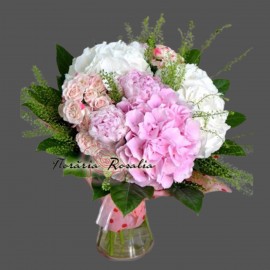 Buchet hortensii Anca