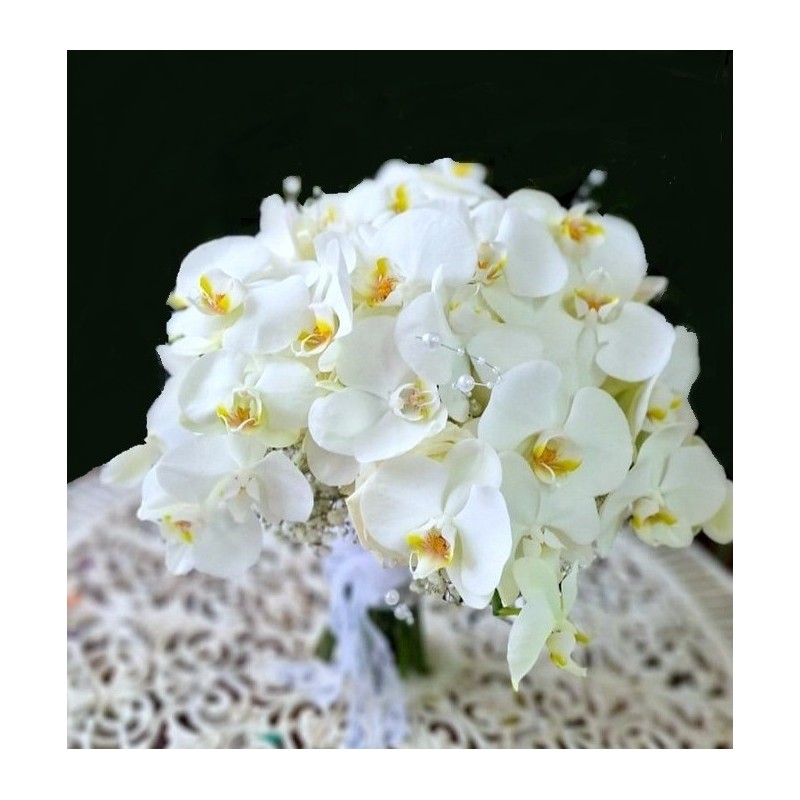 Buchet cu trandafiri si orhidee phalaenopsis
