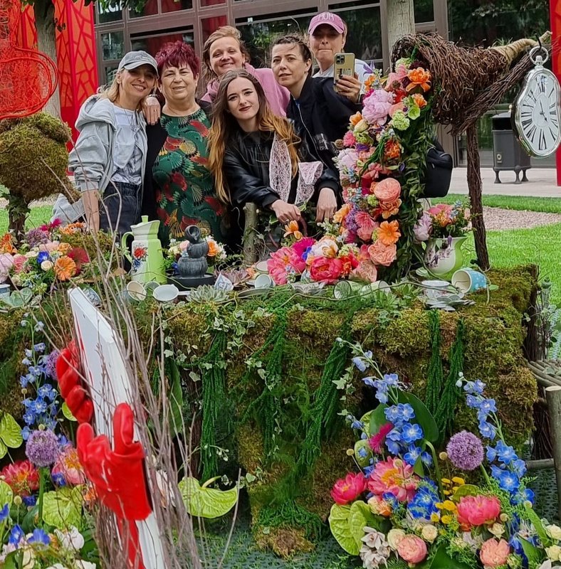 Alice in Tara Minunilor - Florall 2024