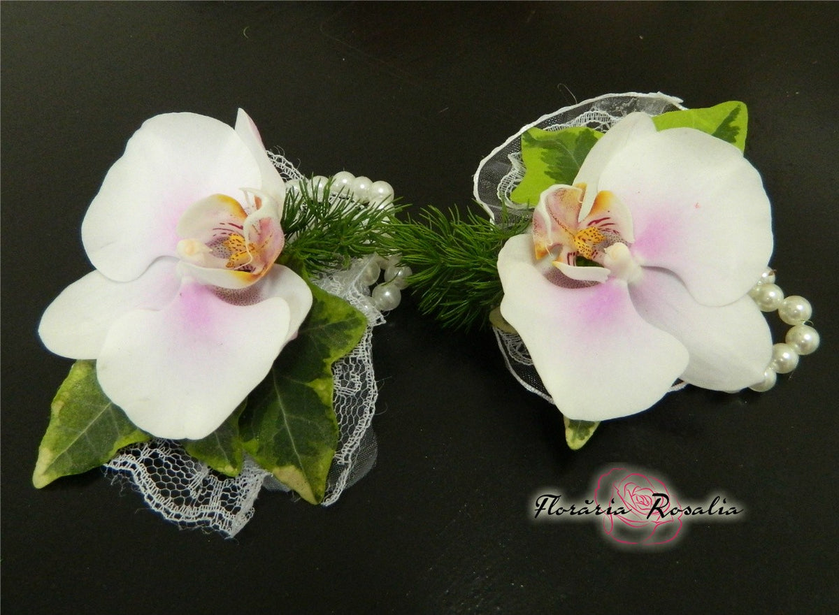 Corsaj pe margele cu orhidee phalaenopsis