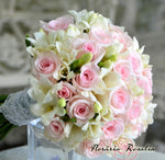 Buchet mireasa cu Sweet Akito
