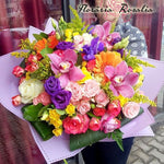 Buchet mixt cu orhidee