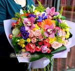 Buchet mixt cu orhidee