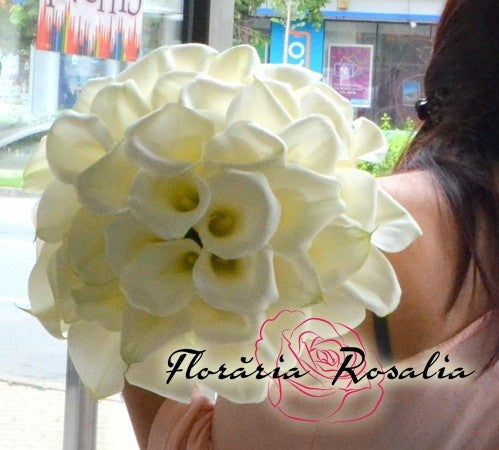 Buchet mare cu cale albe