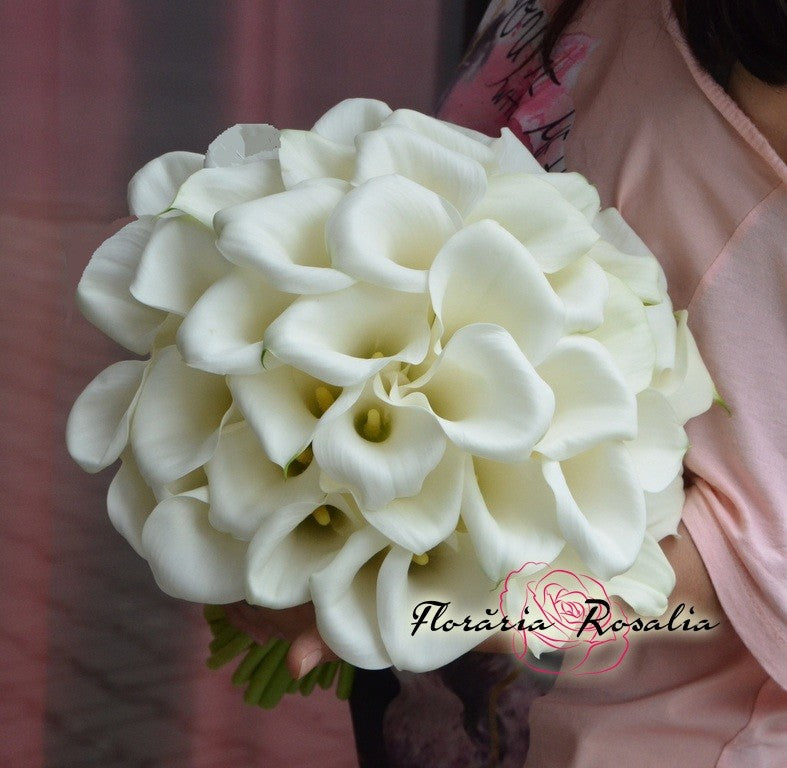 Buchet mare cu cale albe