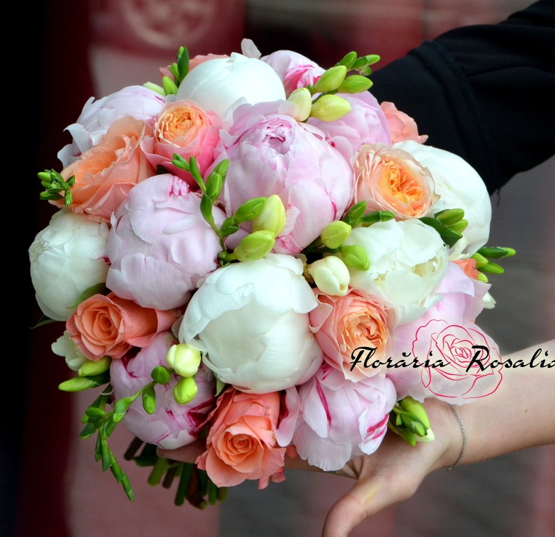 Buchet cu bujori Sarah
