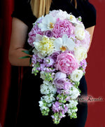Buchet curgator Gianina
