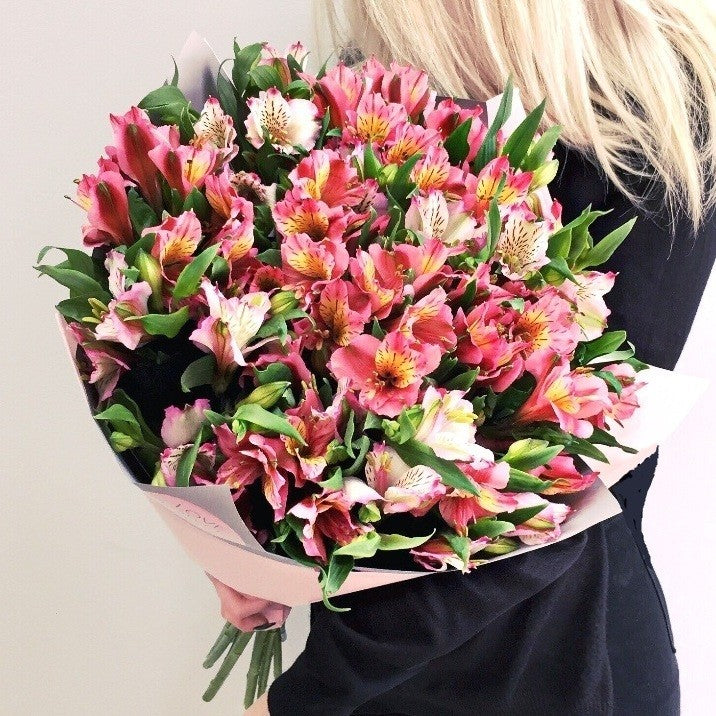 Buchet 25 alstroemeria