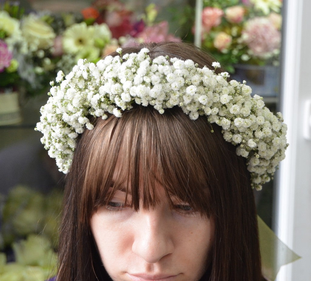 Coronita cu gypsophila