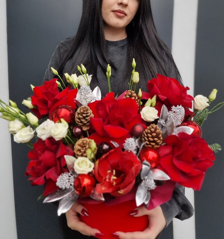 Cutie de Crăciun cu Trandafiri Roșii și Amaryllis