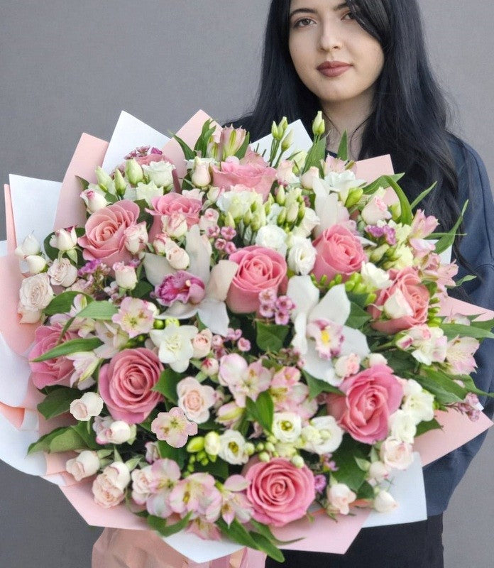 Buchet Selena cu orhidee